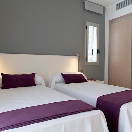Apartamentos Proa - Emar Hotels Only Adults Эс-Пужоль Экстерьер фото